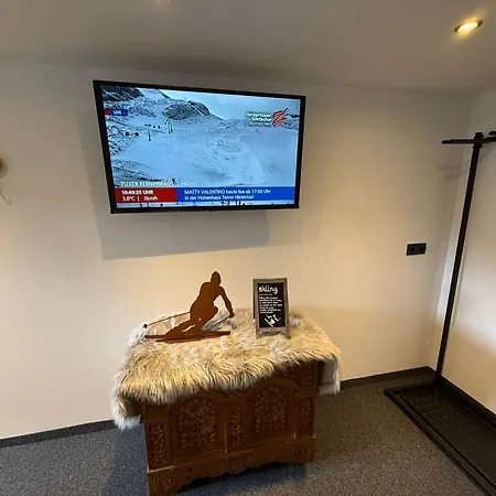 Boderhof Apartment Tux