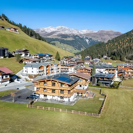 Boderhof Apartman Tux
